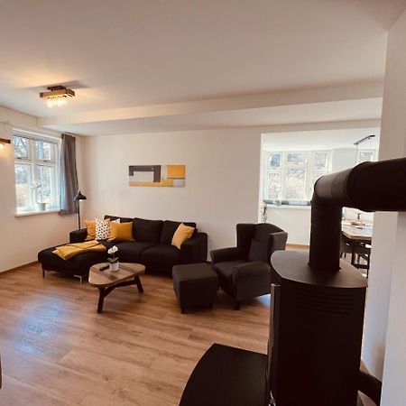Friesia Urlaub Unterm Reetdach Fuer 4 Pers Terrasse Garten 2 Sz Born Exterior foto